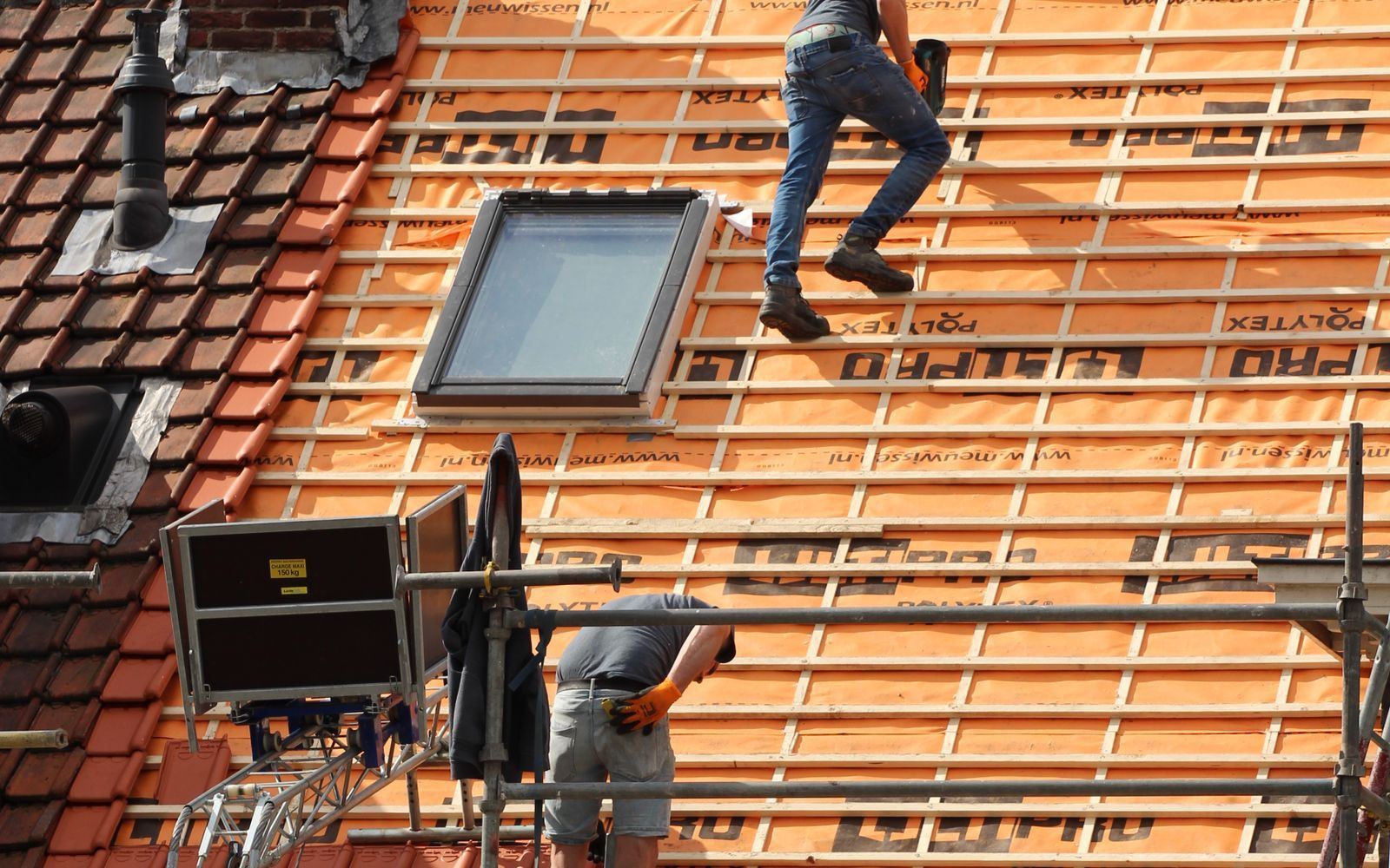 Camille Couverture, chantier de couvreur zingueur à Presles
